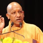 सीएम योगी का बड़ा ऐलान, शिक्षामित्रों को ₹18 हजार मानदेय और शिक्षकों को 5 लाख कैशलेस इलाज