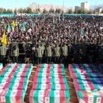 जंग का सबसे दर्दनाक मंजर.. ईरान की सड़कों पर एक साथ निकला 165 छात्राओं का जनाजा