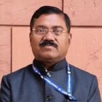 महासमुंद DEO विजय कुमार लहरे निलंबित, चौथी के प्रश्नपत्र विवाद और वित्तीय अनियमितताओं पर कार्रवाई