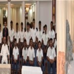 धमतरी के विद्यार्थियों ने किया लोकभवन का भ्रमण, राज्यपाल से की आत्मीय मुलाकात