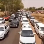 PM मोदी की अपील पर बीजेपी नेता ने फेरा पानी, 700 वाहनों के काफिले के साथ पदभार ग्रहण करने पहुंचे
