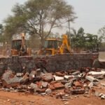 150 एकड़ में बस रही थी अवैध कॉलोनी, राजनांदगांव में प्रशासन का चला बुलडोजर