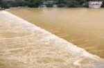 दुर्ग में भारी बारिश से स्कूल बंद, हाईवे पर जलभराव, बैराजों से 14,650 क्यूसेक पानी छोड़ा