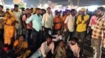 गोरखपुर में दुर्गा विसर्जन जुलूस में दौड़ा करंट, तीन की मौत