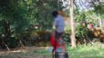 झूला झूलते वक्त गले में फंसी रस्सी, बच्चे की मौत:समय से पहले पहुंचा, स्कूल में कोई नहीं था